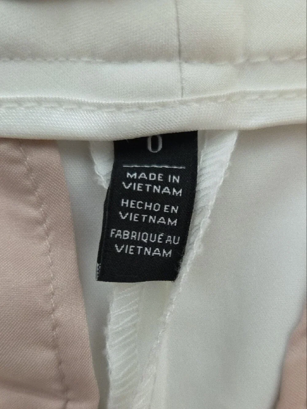 WHITE HOUSE BLACK MARKET THE 5 INCH SHORT SHORTS WHITE SIZE 0 - Picture 5 of 14